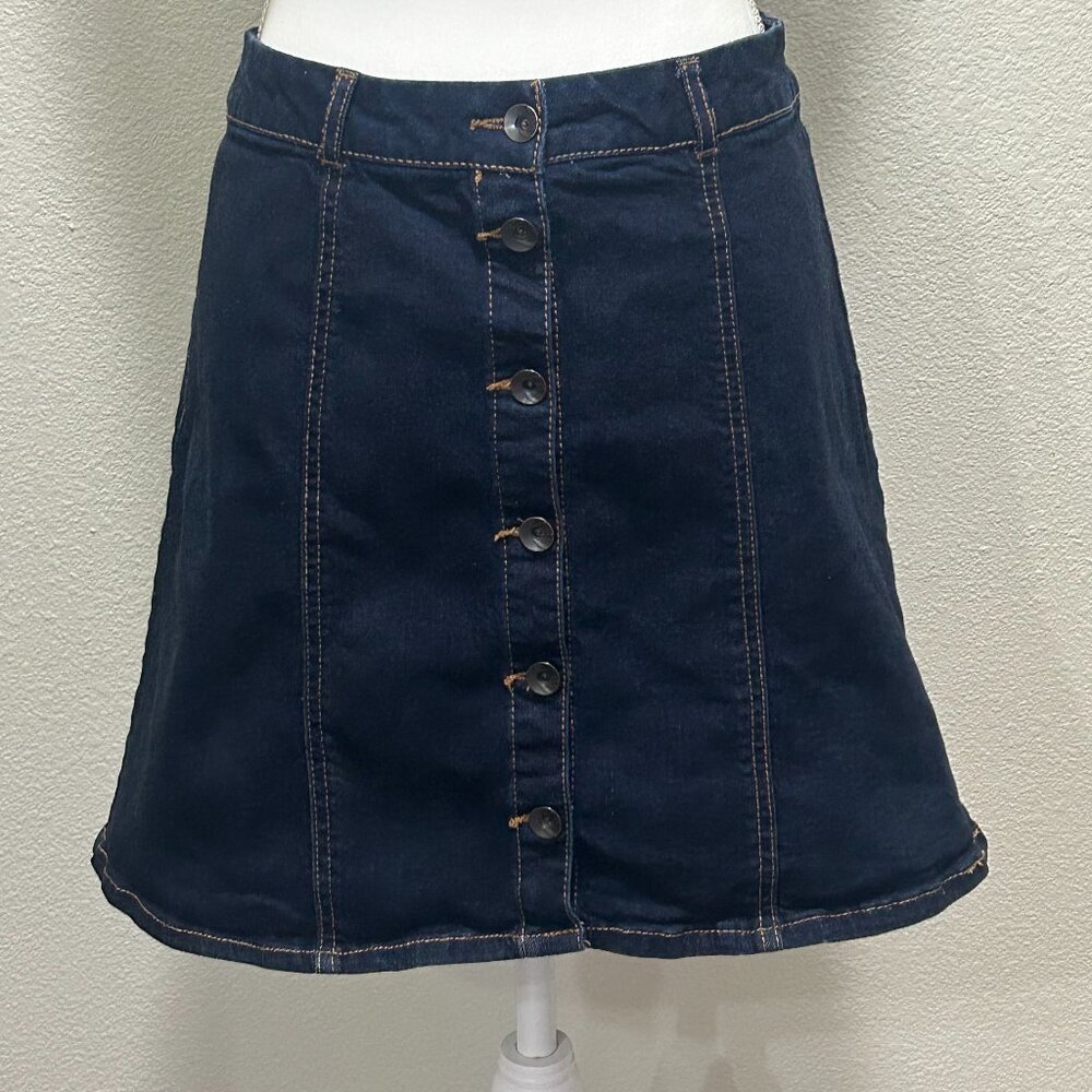 est 1964 denim mini skirt, button down, size 10